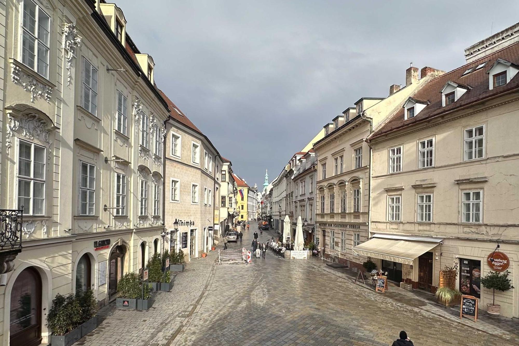 Best Location Apartment Air-Conditioned Bratislava Luaran gambar