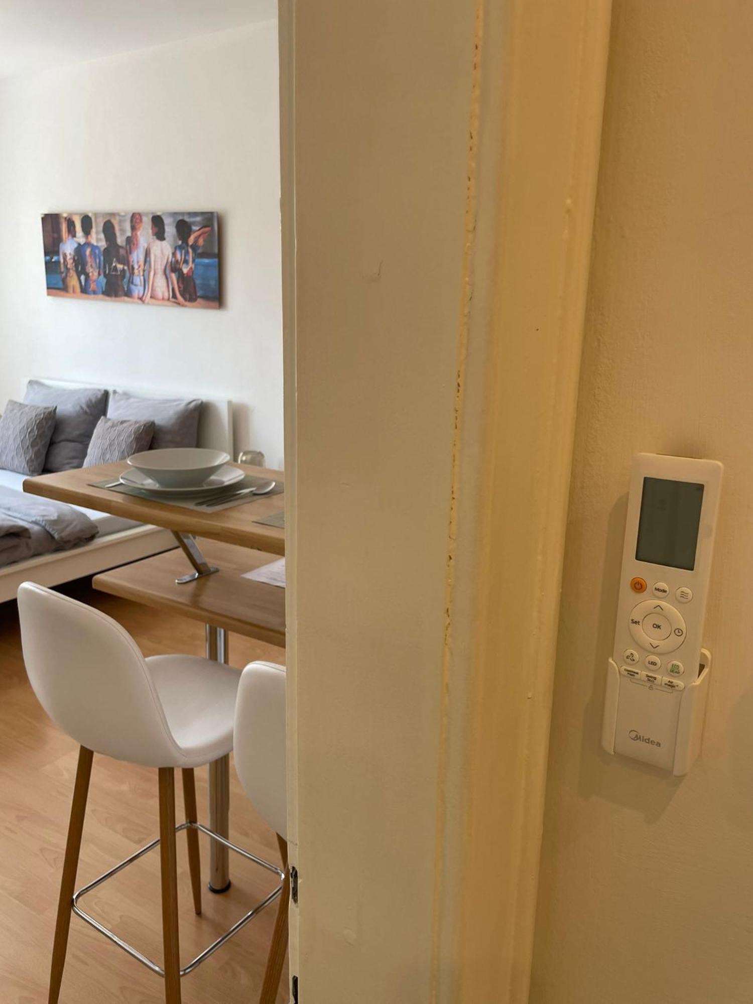 Best Location Apartment Air-Conditioned Bratislava Luaran gambar